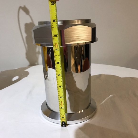 AutoArt 🍷 Racing Car Center Lock Wheel Nut Aluminum Wine Cooler Chiller Metal - Picture 13 of 14